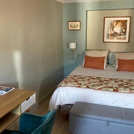 Au Coeur Du Vieux Toulon Au Calme Appartement Renove Climatise Confortable Etage Eleve Avec Ascenseur Proche Parking Et Toutes Commodites Exteriér fotografie