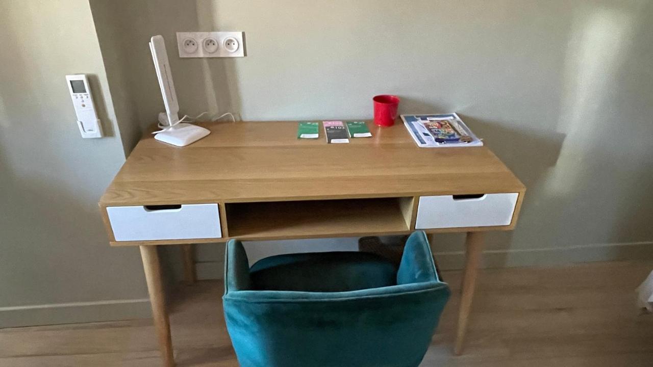 Au Coeur Du Vieux Toulon Au Calme Appartement Renove Climatise Confortable Etage Eleve Avec Ascenseur Proche Parking Et Toutes Commodites Exteriér fotografie