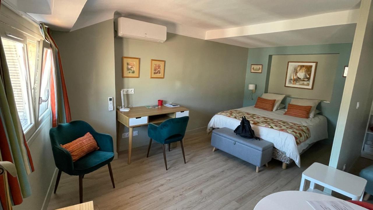 Au Coeur Du Vieux Toulon Au Calme Appartement Renove Climatise Confortable Etage Eleve Avec Ascenseur Proche Parking Et Toutes Commodites Exteriér fotografie