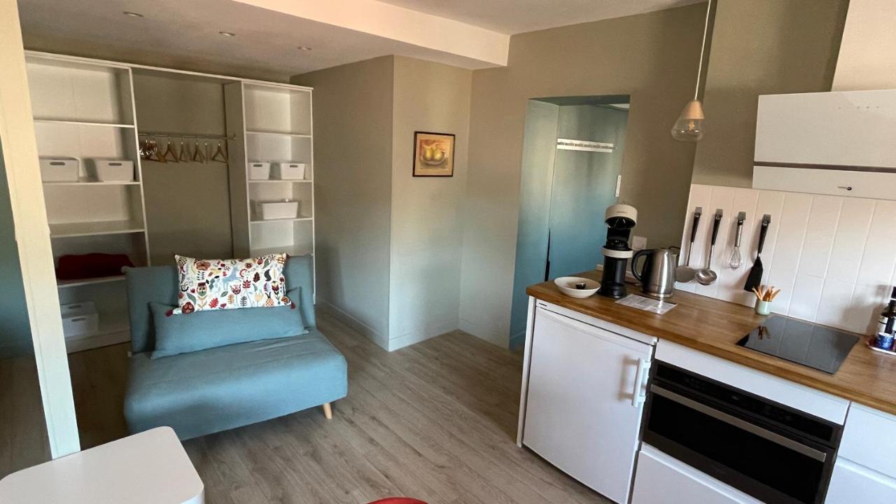 Au Coeur Du Vieux Toulon Au Calme Appartement Renove Climatise Confortable Etage Eleve Avec Ascenseur Proche Parking Et Toutes Commodites Exteriér fotografie